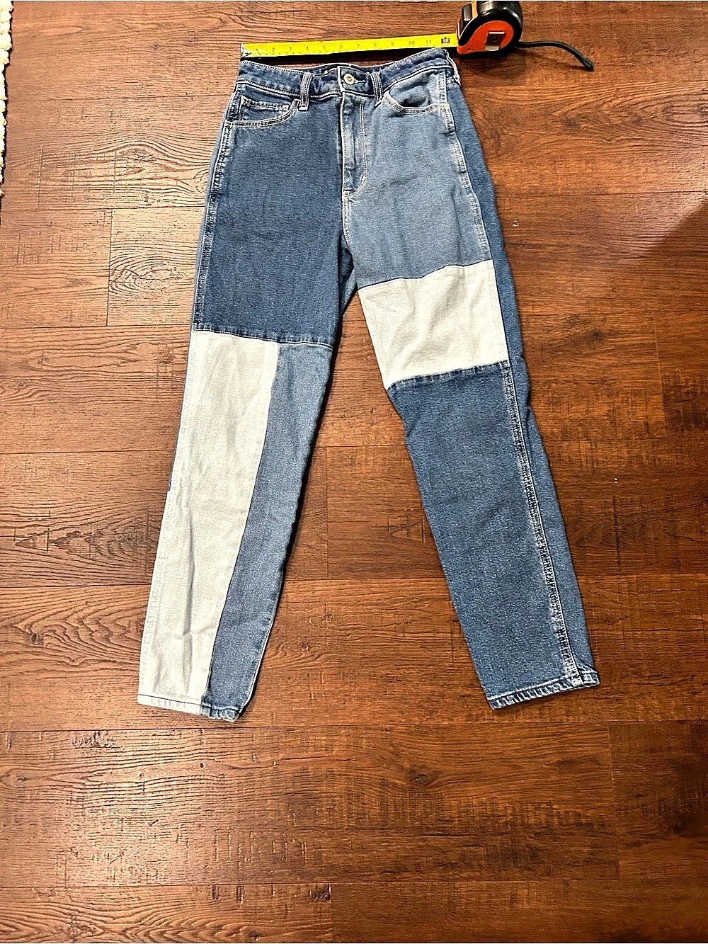 Hollister Ultra High Rise Mom Jean Color Block Jeans Waist 25